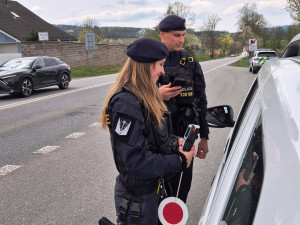 Řidiči mají za sebou čtyřdenní kontroly. Policie zjistila vysokou rychlost i alkohol
